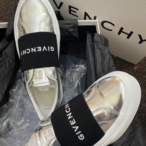 BNWT Givenchy Sneakers Size 9B